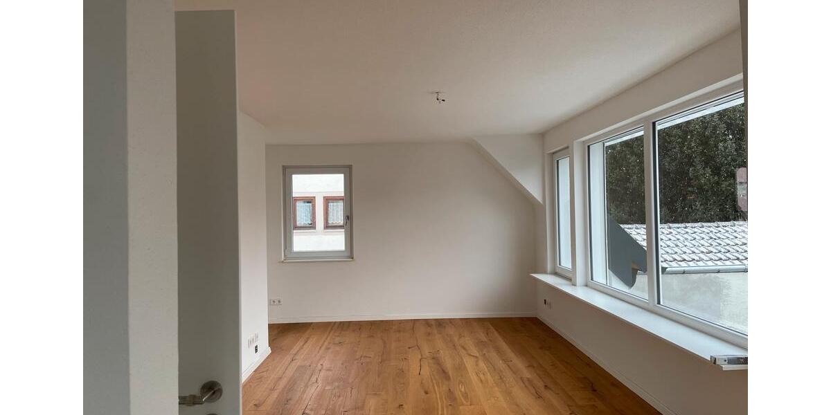 Etagenwohnung Remseck am Neckar - 3 Zimmer, 100 m&sup2;, 1.740&euro; | Angebot:27541928