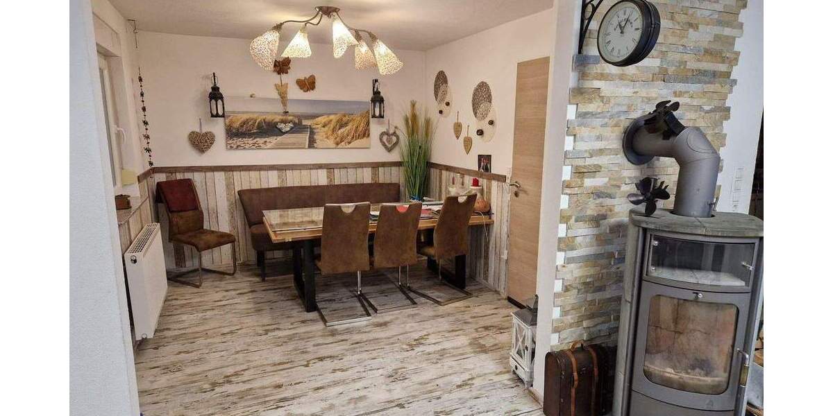 Einfamilienhaus Brackenheim - 7 Zimmer, 155 m&sup2;, 535.000&euro; | Angebot:25657552