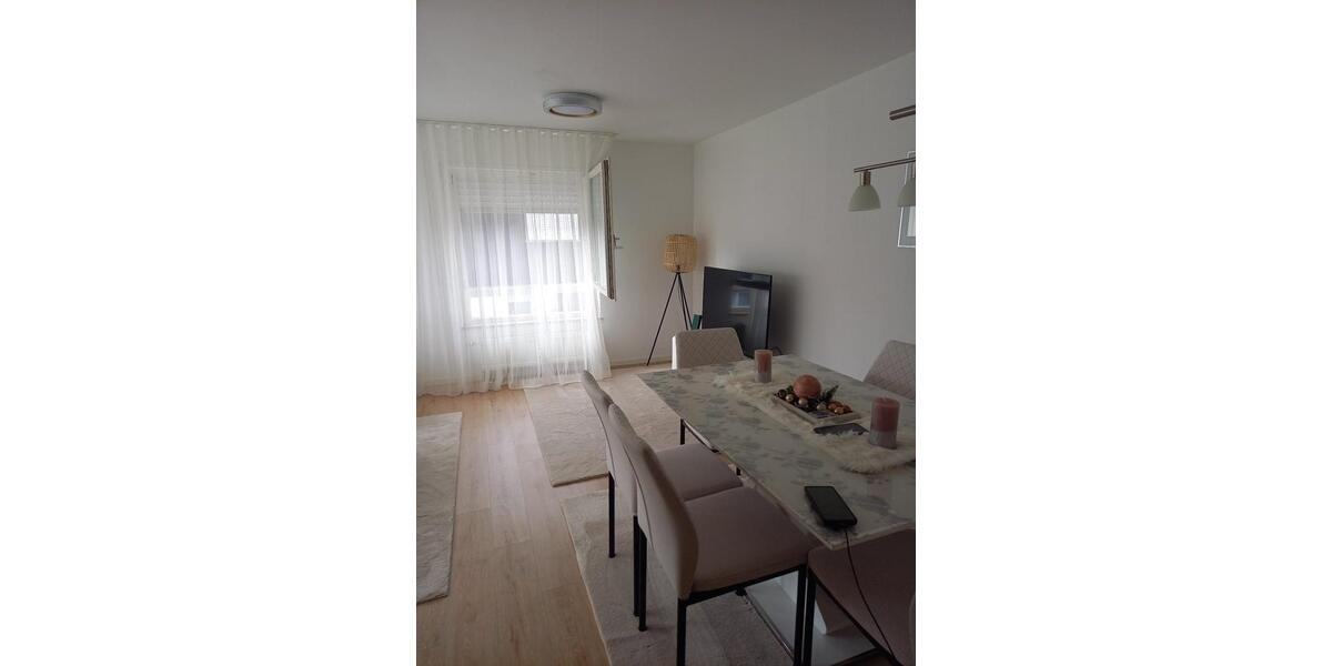 Etagenwohnung Leonberg - 3 Zimmer, 75 m&sup2;, 275.000&euro; | Angebot:26589034