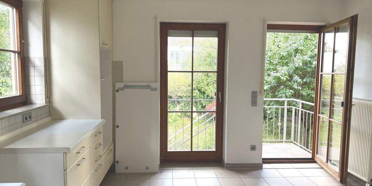 Mehrfamilienhaus, Wohnhaus Stuttgart Stammheim - 7 Zimmer, 135 m&sup2;, 585.000&euro; | Angebot:25704057