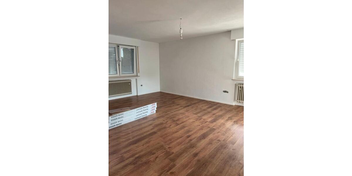 Etagenwohnung Gemmrigheim - 3 Zimmer, 93 m&sup2;, 1.100&euro; | Angebot:25561232