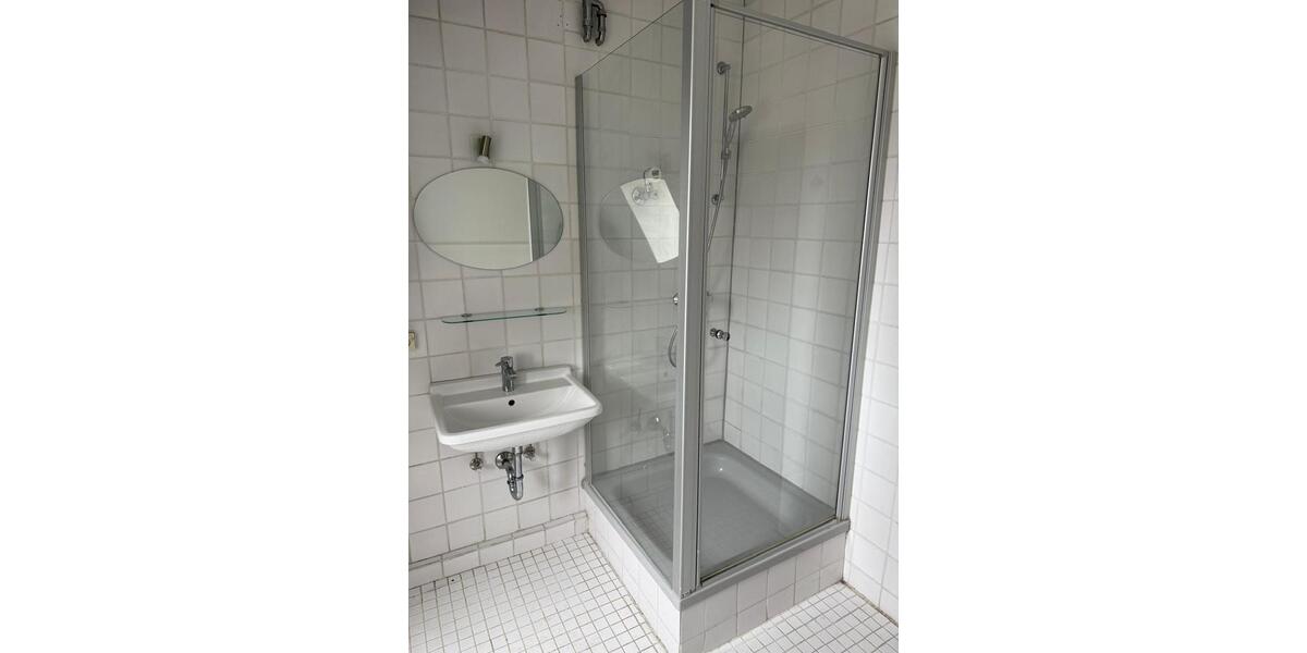 Dachgeschoßwohnung Stuttgart Bad Cannstatt - 3 Zimmer, 88 m&sup2;, 1.190&euro; | Angebot:25765759