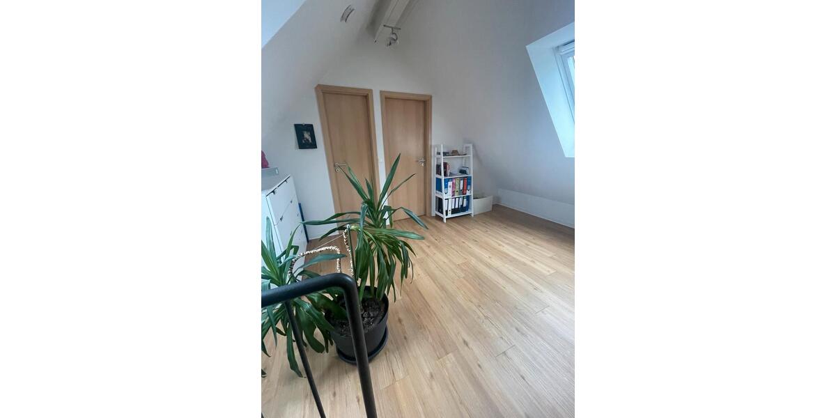 Maisonettenwohnung Weinsberg - 5 Zimmer, 118 m&sup2;, 1.750&euro; | Angebot:27595285