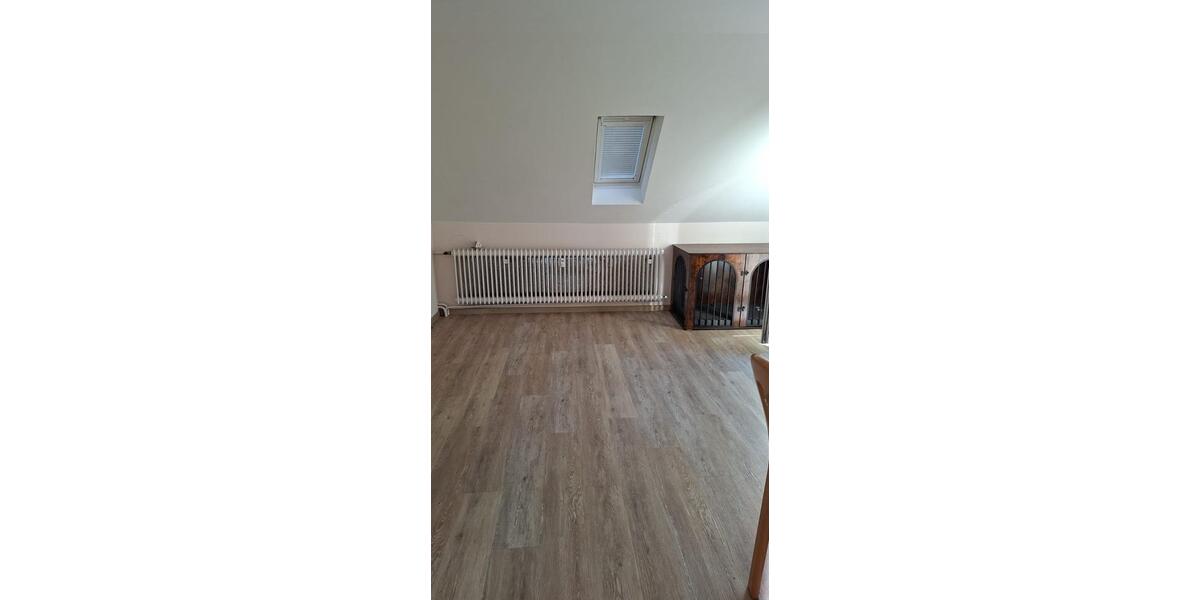 Dachgeschoßwohnung Heilbronn Horkheim - 4 Zimmer, 88 m&sup2;, 1.050&euro; | Angebot:27564783