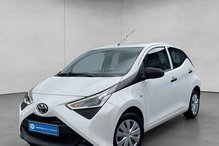 Toyota Aygo (X) 49.800 km 9.650 &euro; Filderstadt 70794