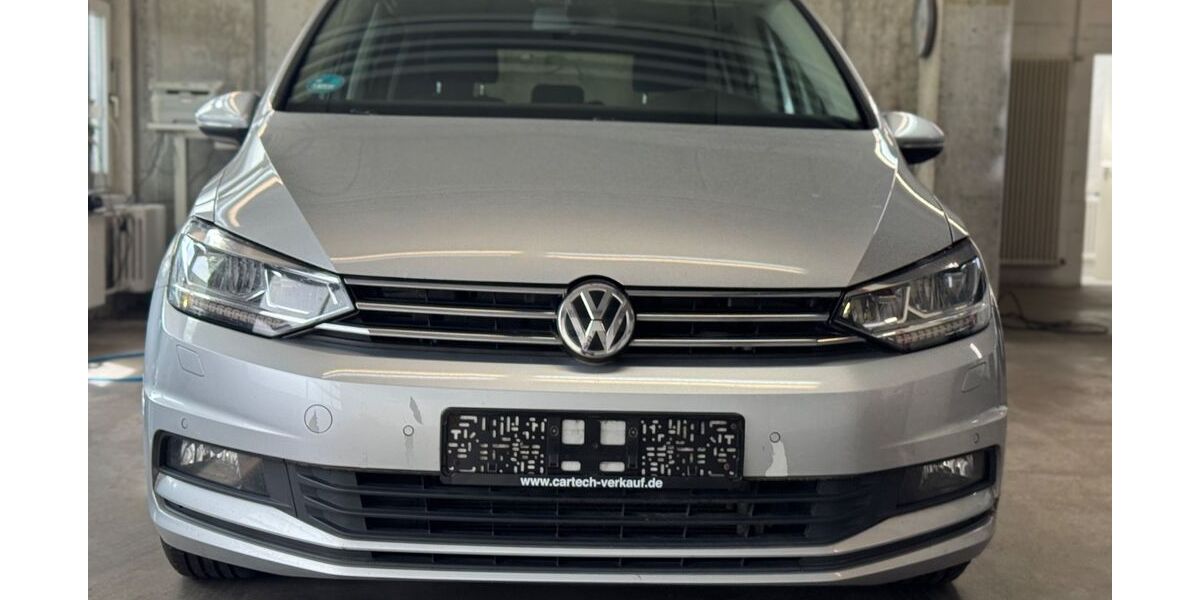 VW Touran 238.300 km 12.300 &euro; Fellbach bei Stuttgart 70736