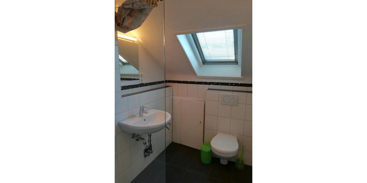 Dachgeschoßwohnung Stuttgart Feuerbach - 1 Zimmer, 32 m&sup2;, 540&euro; | Angebot:27587728