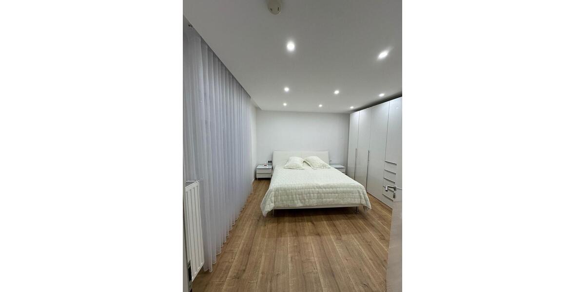 Etagenwohnung Esslingen am Neckar Brühl - 4 Zimmer, 104 m&sup2;, 395.000&euro; | Angebot:26567392