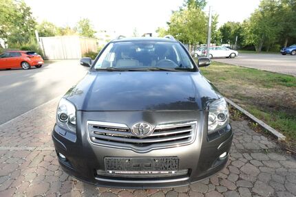 Toyota Avensis 178.255 km 3.990 &euro; Waldenbuch 71111