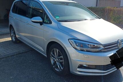 VW Touran 59.000 km 19.900 &euro; Ostfildern 73760