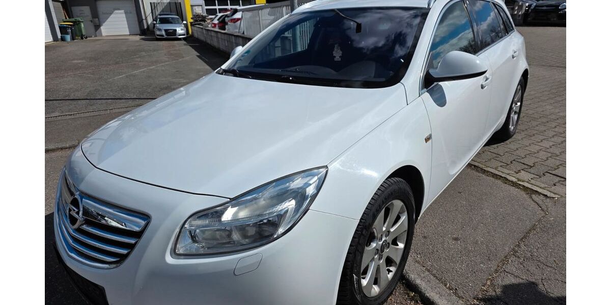 Opel Insignia 254.000 km 2.390 &euro; Ludwigsburg 71642