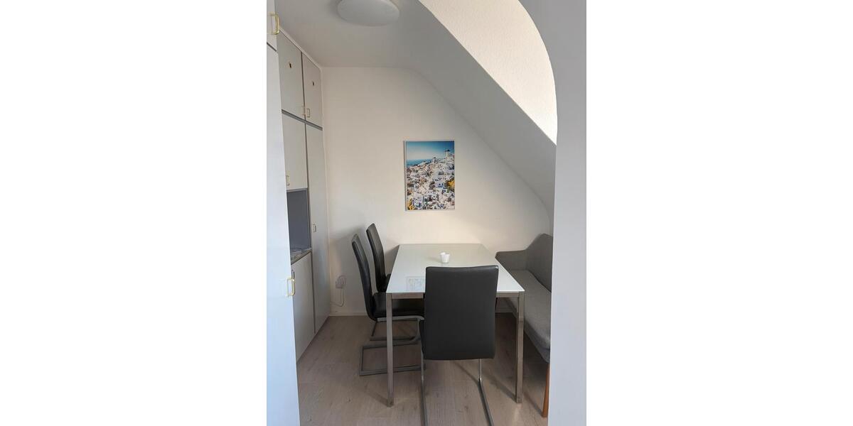 Dachgeschoßwohnung Leinfelden-Echterdingen Echterdingen - 5 Zimmer, 77 m&sup2;, 1.590&euro; | Angebot:27545343