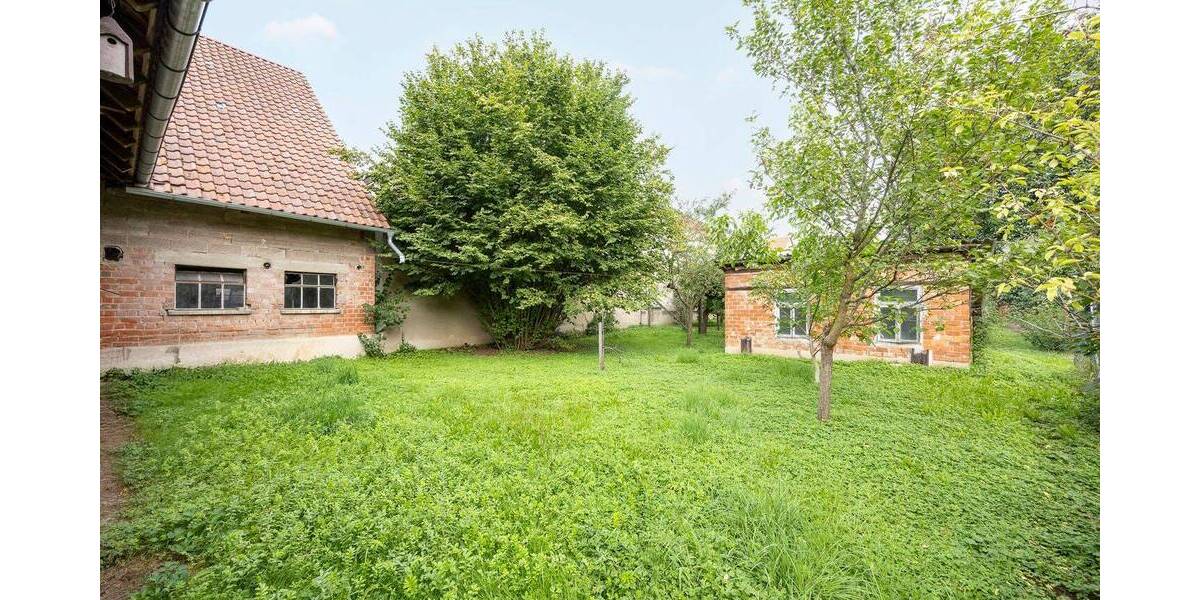 Einfamilienhaus Affalterbach - 9 Zimmer, 215 m&sup2;, 595.000&euro; | Angebot:25958524