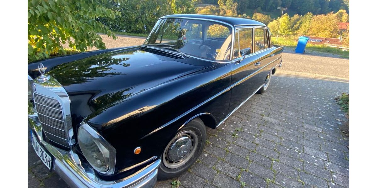 Mercedes-Benz 220 123.000 km 18.000 &euro; Beilstein 71717