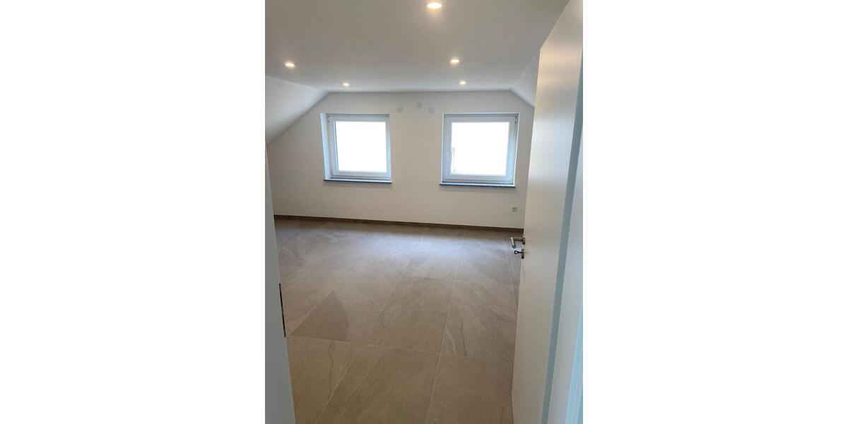 Dachgeschoßwohnung Möglingen - 2.5 Zimmer, 58 m&sup2;, 1.150&euro; | Angebot:26084837