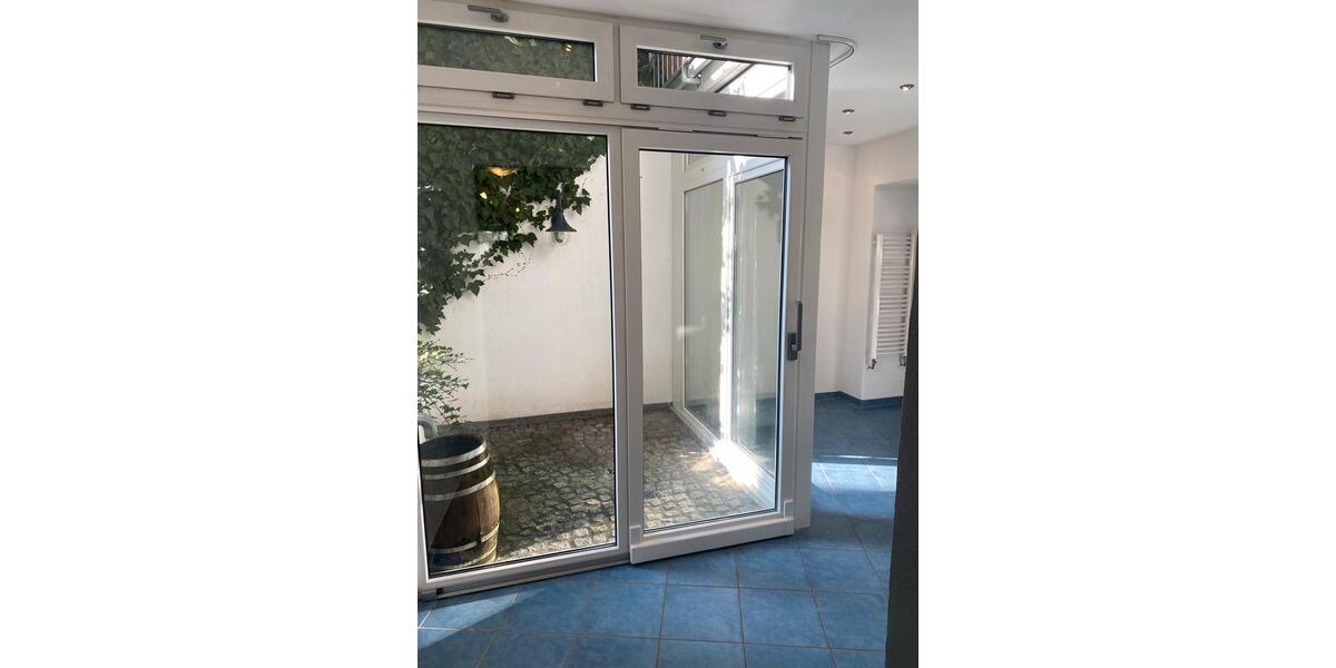 Hochparterre Stuttgart Stuttgart-Nord - 2 Zimmer, 120 m&sup2;, 320.000&euro; | Angebot:25174786