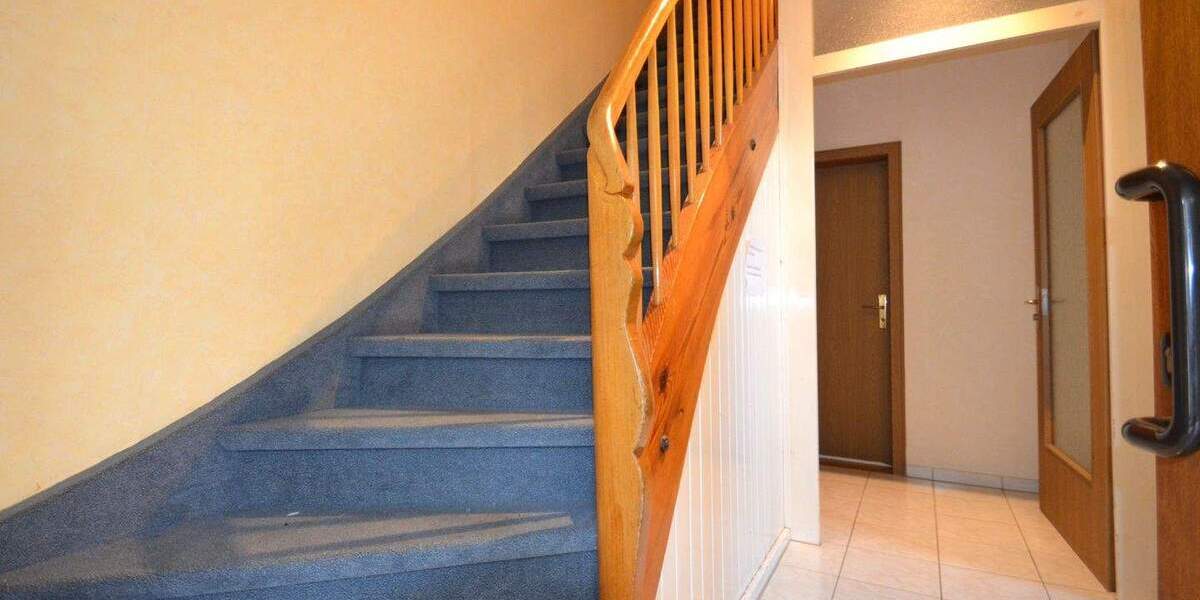 Mehrfamilienhaus, Wohnhaus Rutesheim - 7 Zimmer, 178 m&sup2;, 590.000&euro; | Angebot:25704324