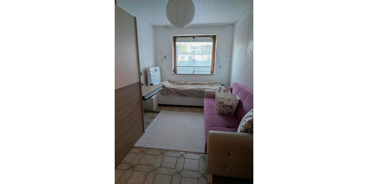 Einfamilienhaus Weinstadt - 4.5 Zimmer, 100 m&sup2;, 350.000&euro; | Angebot:27045433