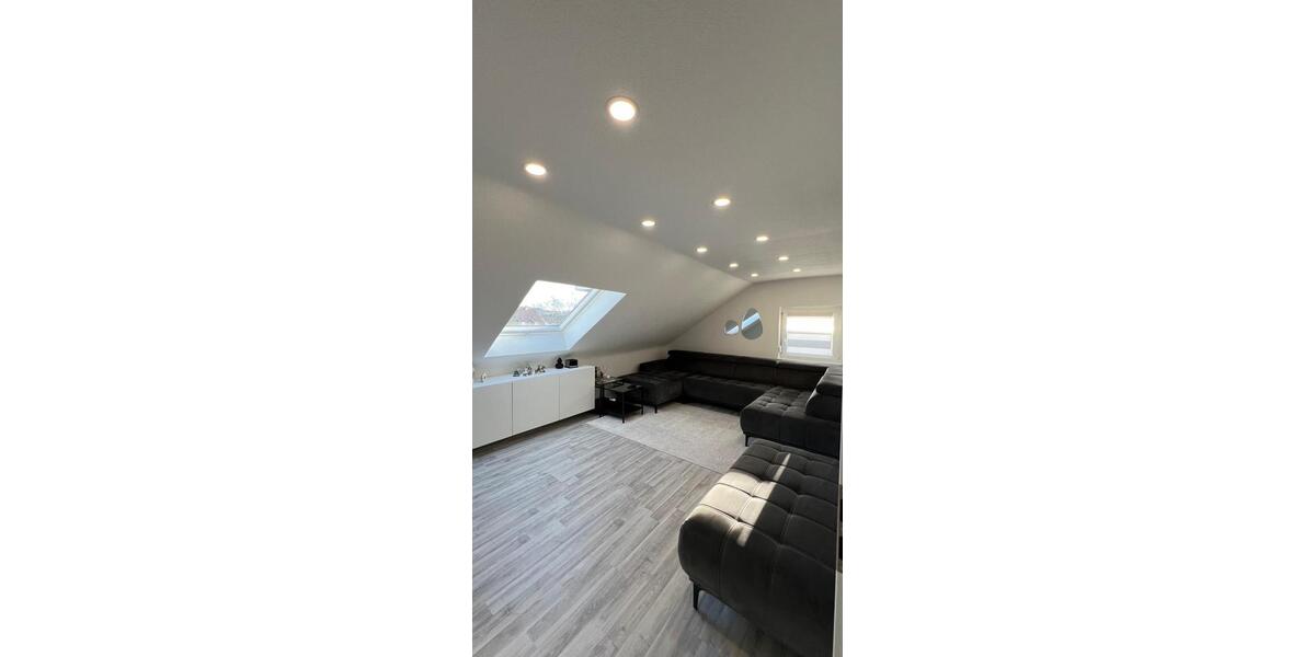 Dachgeschoßwohnung Heilbronn Böckingen - 2.5 Zimmer, 50 m&sup2;, 1.000&euro; | Angebot:27577615