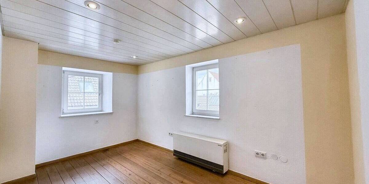 Etagenwohnung Wiernsheim Pinache - 5 Zimmer, 167 m&sup2;, 295.000&euro; | Angebot:25691709