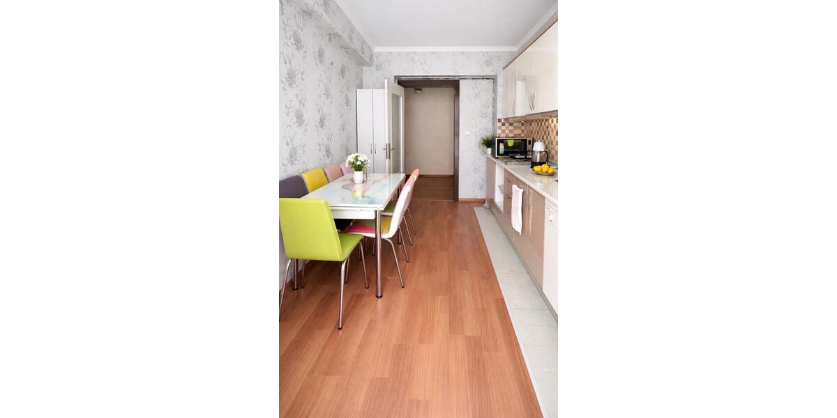 Etagenwohnung Kirchheim am Neckar - 4 Zimmer, 145 m&sup2;, 90.000&euro; | Angebot:25986533