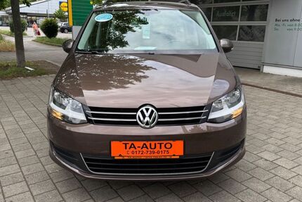 VW Sharan 117.223 km 12.299 &euro; Esslingen am Neckar 73733