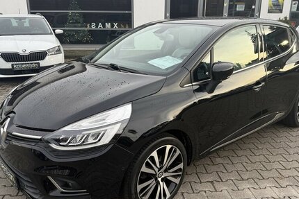 Renault Clio 1.2 INITIALE Paris*Aut,Navi,Leder,LED,Panor 98.000 km 9.850 &euro; Schorndorf 73614