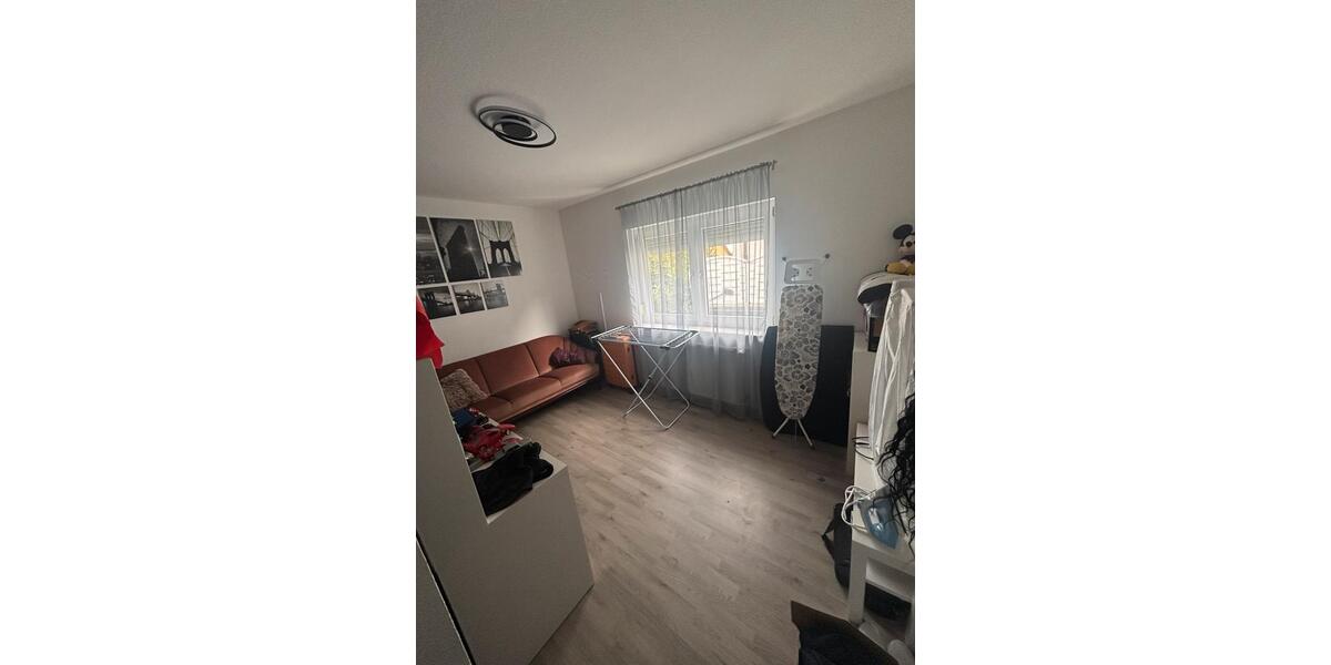Einfamilienhaus Cleebronn - 7 Zimmer, 110 m&sup2;, 1.500&euro; | Angebot:26443632