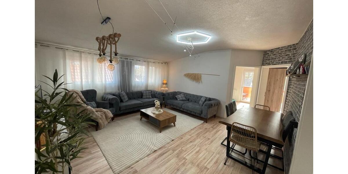 Dachgeschoßwohnung Waiblingen Bittenfeld - 4 Zimmer, 95 m&sup2;, 1.300&euro; | Angebot:26130369