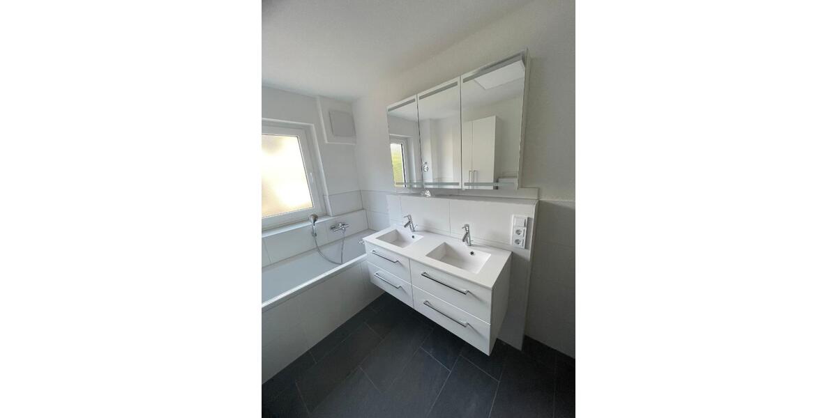 Etagenwohnung Ilsfeld - 4 Zimmer, 99 m&sup2;, 1.340&euro; | Angebot:24963218