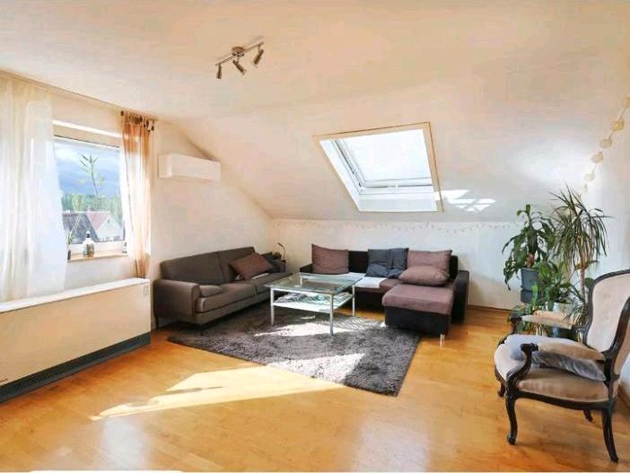 Dachgeschoßwohnung Böblingen - 3 Zimmer, 68 m&sup2;, 1.000&euro; | Angebot:26023491