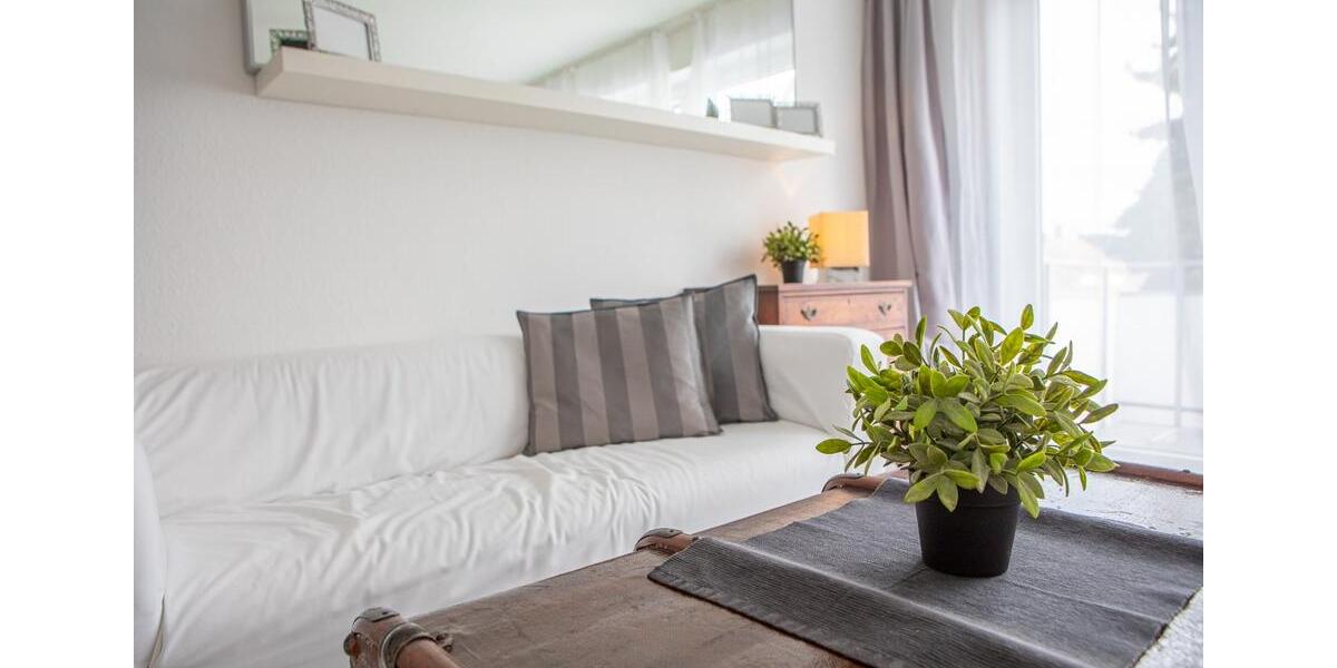 Etagenwohnung Stuttgart Neuwirtshaus - 2 Zimmer, 52 m&sup2;, 1.050&euro; | Angebot:25942982