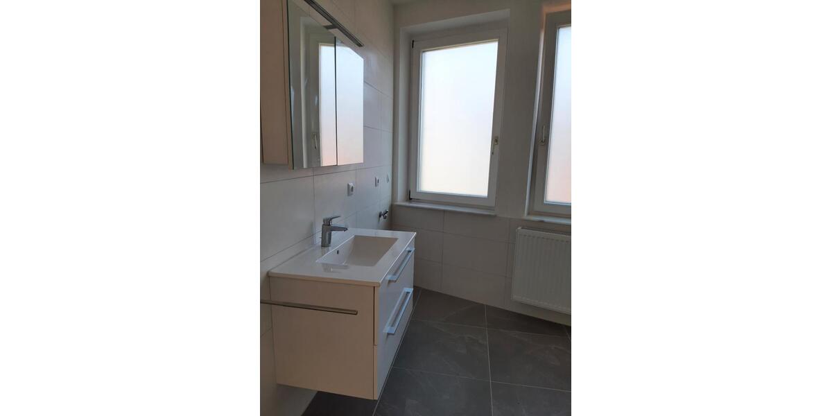 Etagenwohnung Backnang - 5 Zimmer, 115 m&sup2;, 1.390&euro; | Angebot:27595880