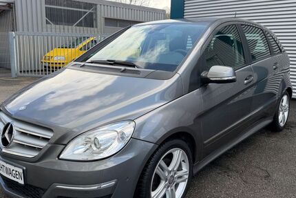 Mercedes-Benz B 180 147.353 km 7.999 &euro; Mühlacker 75417