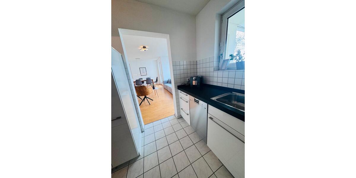 Etagenwohnung Böblingen - 4 Zimmer, 90 m&sup2;, 1.800&euro; | Angebot:25646140