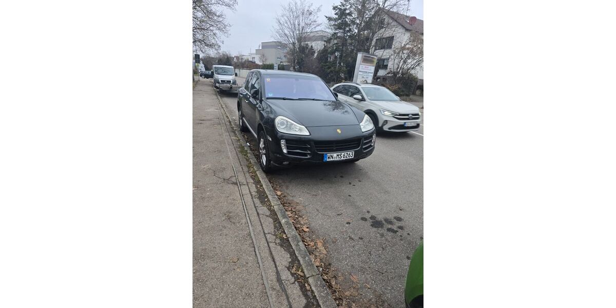 Porsche Andere 338.410 km 5.500 &euro; LUDWIGSBURG 71636