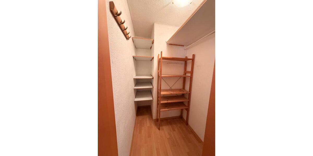 Etagenwohnung Hemmingen - 3.5 Zimmer, 85 m&sup2;, 1.350&euro; | Angebot:27549085