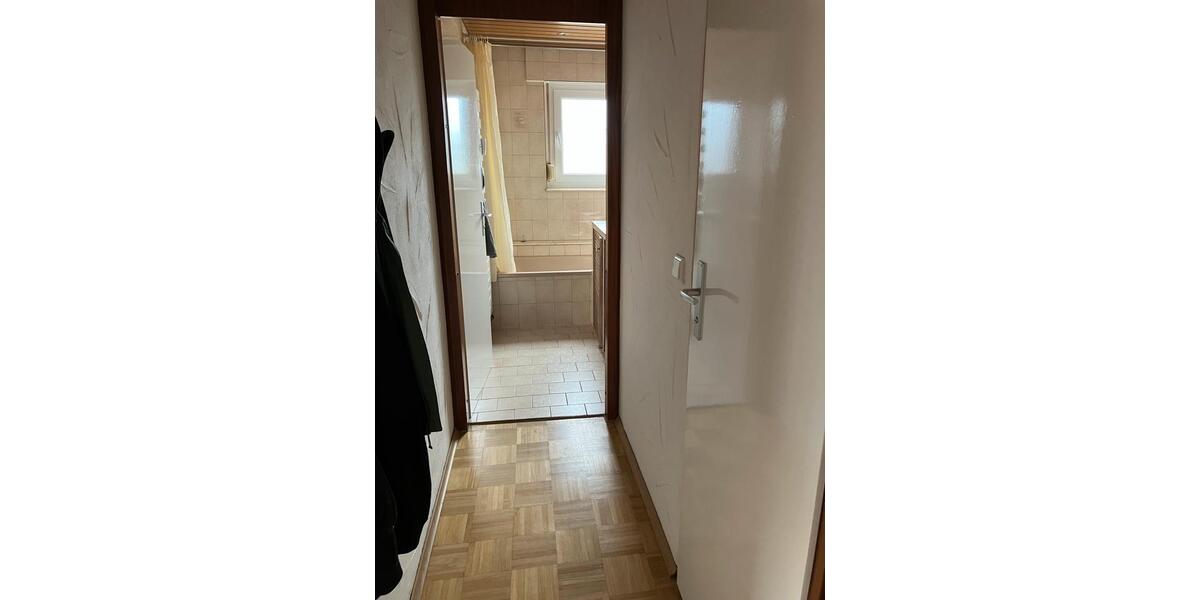 Etagenwohnung Esslingen am Neckar Hegensberg - 3.5 Zimmer, 77 m&sup2;, 249.000&euro; | Angebot:27155087