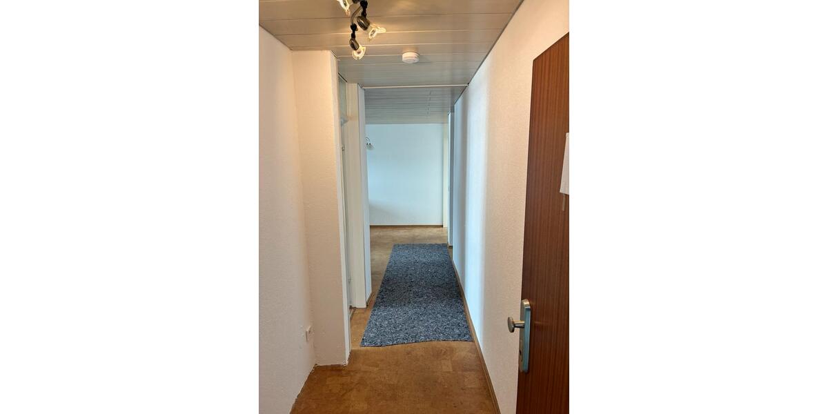 Dachgeschoßwohnung Ditzingen - 3.5 Zimmer, 89 m&sup2;, 285.000&euro; | Angebot:27550906