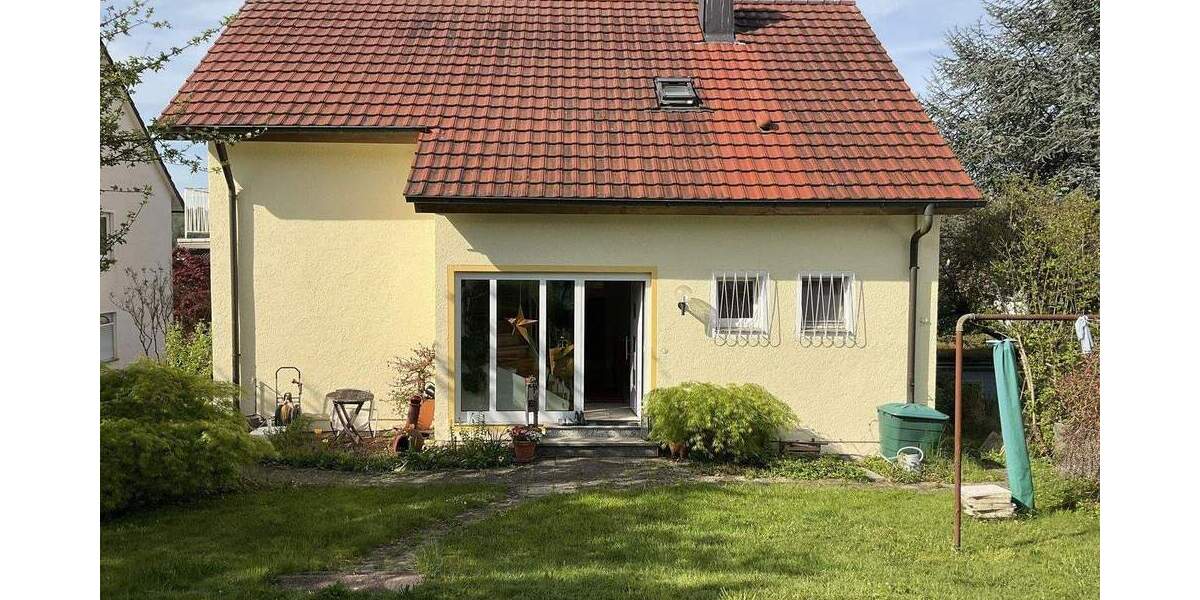 Einfamilienhaus Esslingen Oberesslingen - 7 Zimmer, 170 m&sup2;, 850.000&euro; | Angebot:25657409