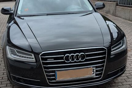 Audi A8 124.000 km 23.500 &euro; Böblingen 71034