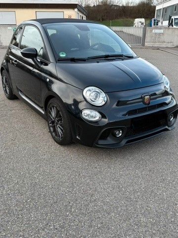 Abarth 695C 22.000 km 32.900 &euro; Stuttgart 70178