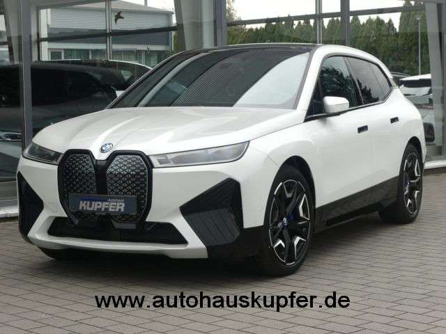 BMW iX 6.720 km 67.900 &euro; Vaihingen/Enz 71665