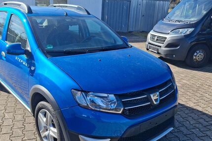 Dacia Sandero 78.300 km 5.900 &euro; Sindelfingen 71069