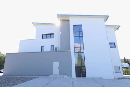 Gewerbeobjekt Freiberg am Neckar - 1.870&euro; | Angebot:26171908