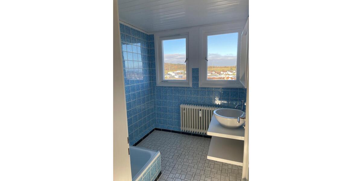 Dachgeschoßwohnung Mönsheim - 3 Zimmer, 70 m&sup2;, 820&euro; | Angebot:25791244