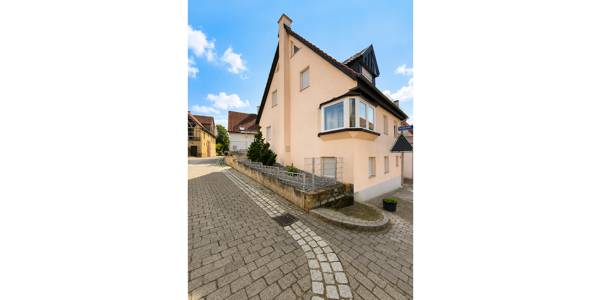 Einfamilienhaus Plochingen - 6.5 Zimmer, 142 m&sup2;, 579.000&euro; | Angebot:27172517