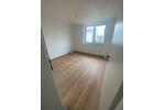 Etagenwohnung Freiberg am Neckar - 3 Zimmer, 80 m&sup2;, 1.270&euro; | Angebot:27568138