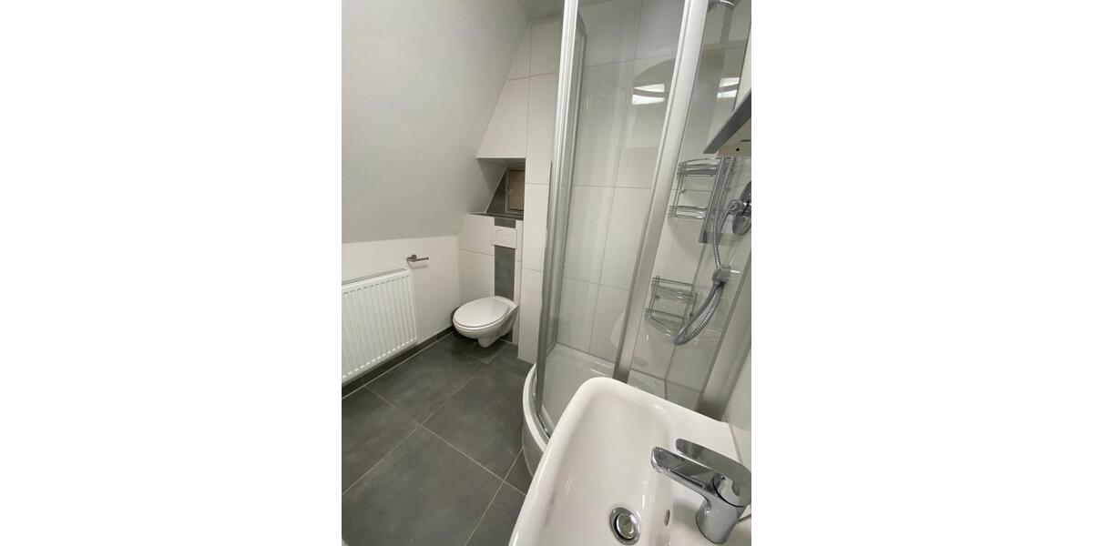 Etagenwohnung Stuttgart Feuerbach - 16 Zimmer, 16 m&sup2;, 510&euro; | Angebot:24840671