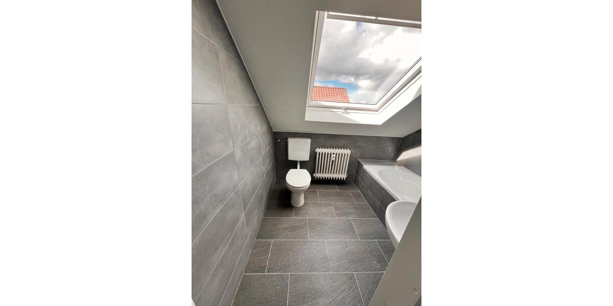 Dachgeschoßwohnung Schwaikheim - 2 Zimmer, 50 m&sup2;, 197.500&euro; | Angebot:27166480